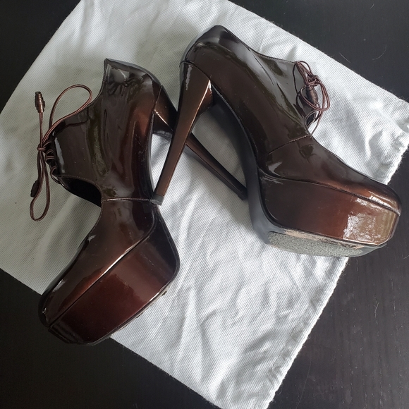 Stuart Weitzman Platform Heels - Picture 2 of 2